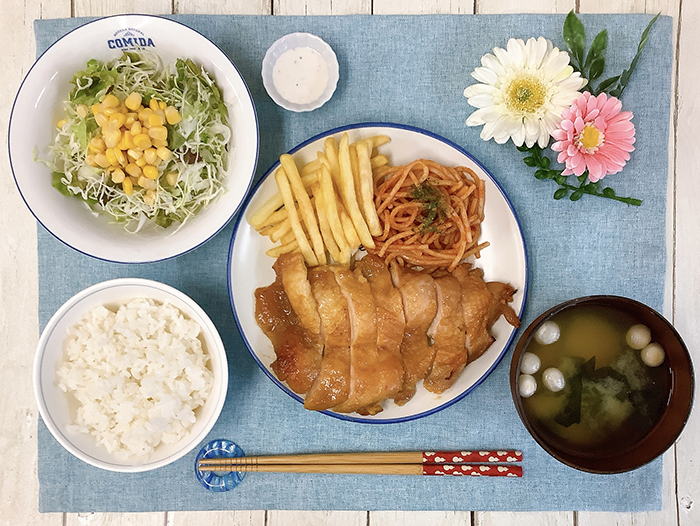 ⑦鶏モモ肉の味噌だれ焼き