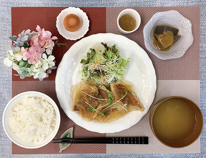 ⑨赤魚の唐揚げ〜野菜あんかけ〜