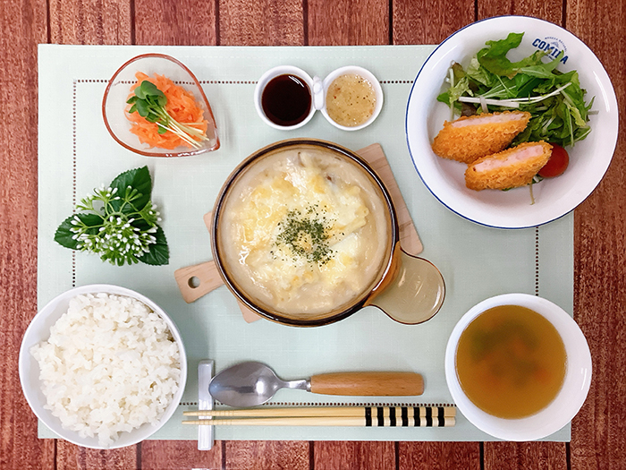 ①クリーミーマカロニグラタン